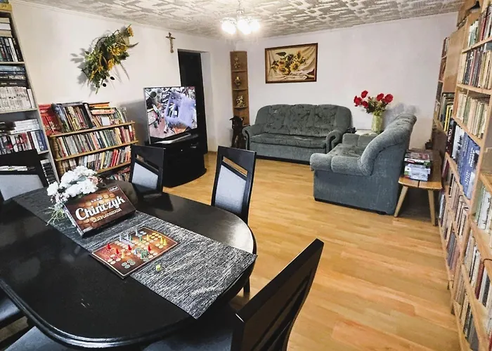 Czarne Jagody منزل للإقامة كوشتيليسكا