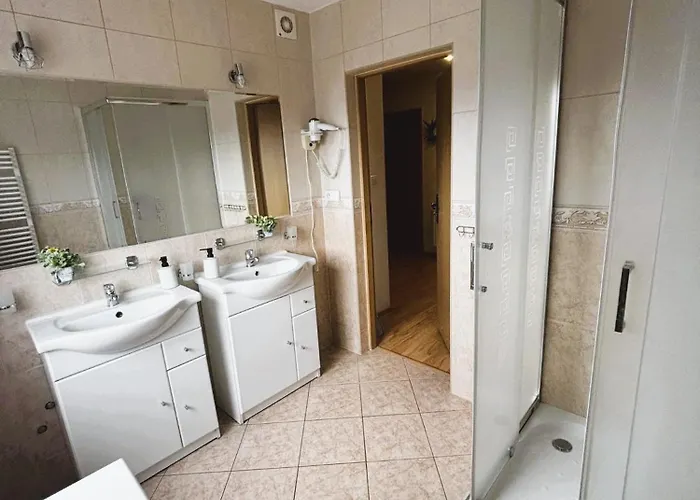 Czarne Jagody كوشتيليسكا